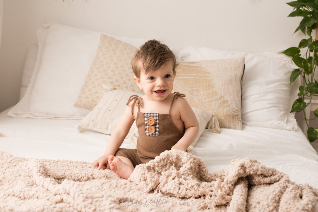 ritratto di famiglia e bambino in studio