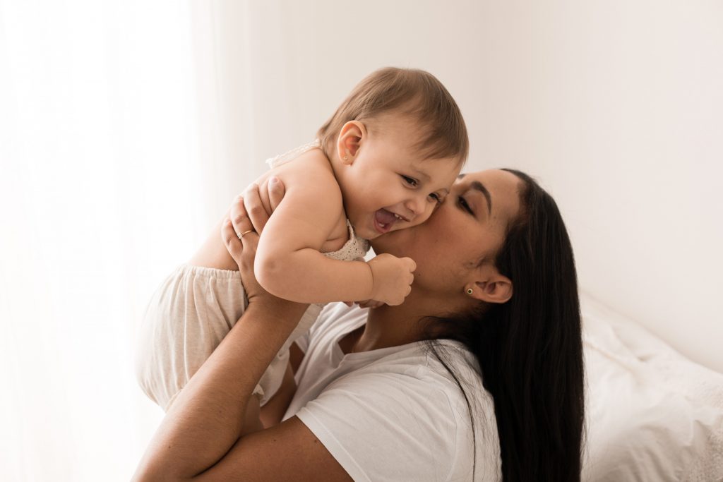 fotografie con la mamma e bambina 12 mesi